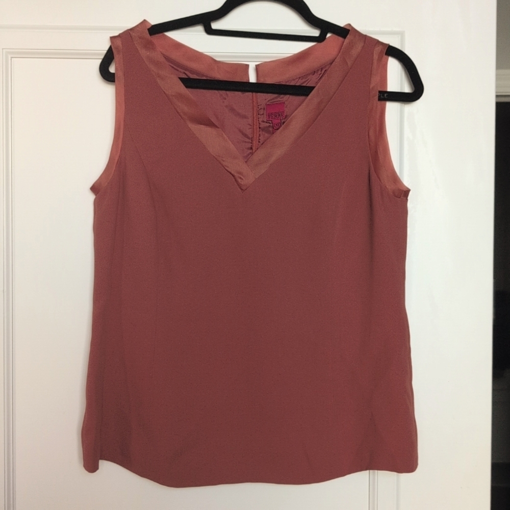 Gianfranco FERRE Silk Chiffon V Neck, Lined, sleeveless Blouse, size 14